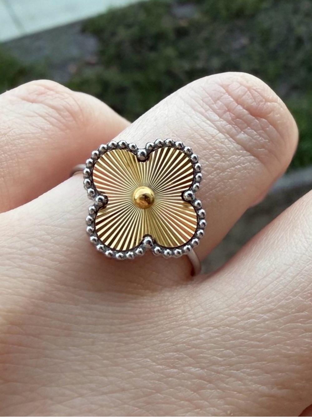 Adjustable Clover Flower Ring with Silver Beaded Edge and Gold Clover